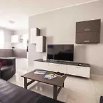 Διαμέρισμα Meadow Views Saint Paul's Bay Flat 2 *