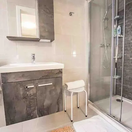 Meadow Views Saint Paul's Bay Flat 2 *